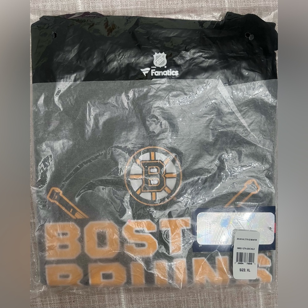Boston Bruins Men’s Hockey TShirt